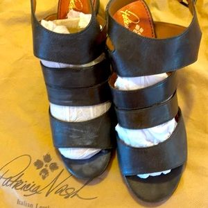 PATRICIA NASH Gladiator Style Sandals. Sz. 10